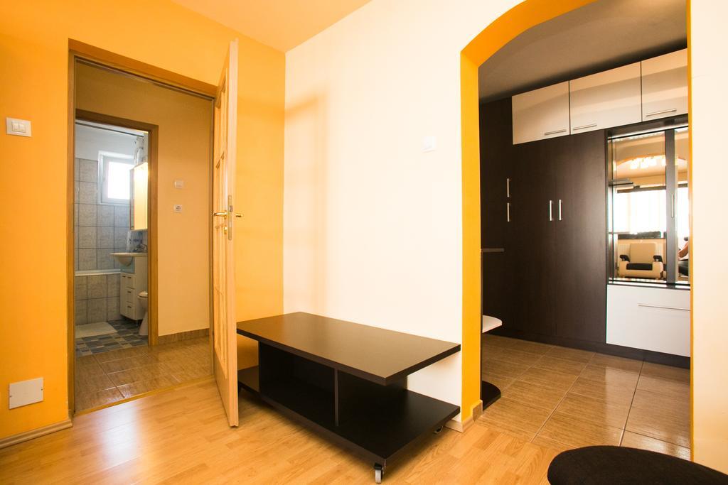 Sky Residence Bucureşti Phòng bức ảnh